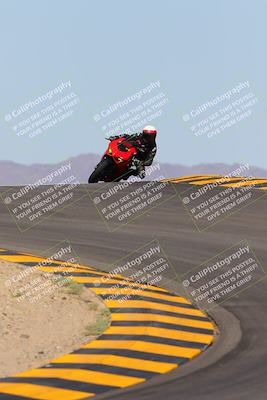 media/Oct-09-2022-SoCal Trackdays (Sun) [[95640aeeb6]]/Turns 9 and 10 (1050am)/